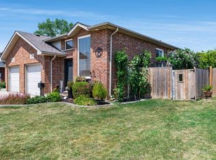 420 Marla Cres, Windsor, ON N8L 1B9