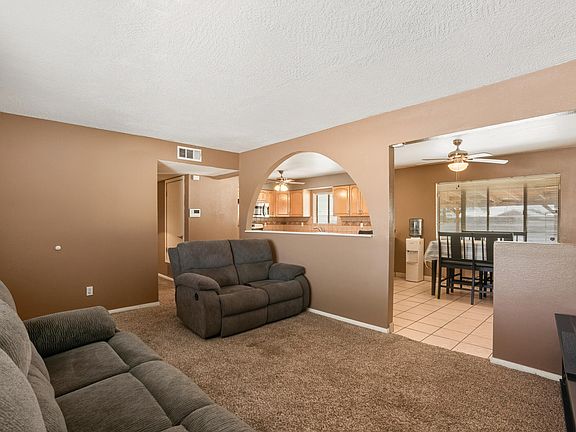 5th image of 1105 W Didier Ave