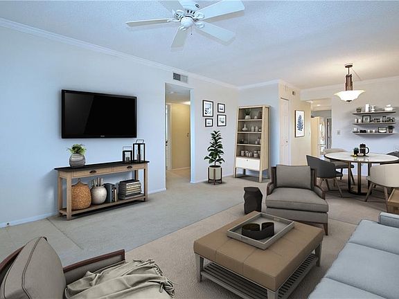 3rd image of 5090 Bay St NE APT 319