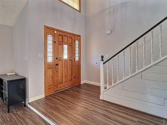 3rd image of 3925 Warbler Dr