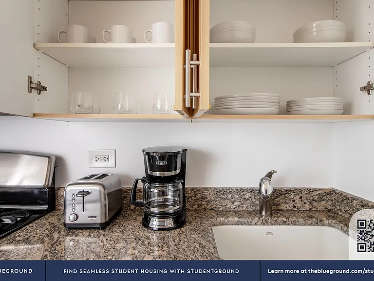235 W 48th St #23M — Photo 10