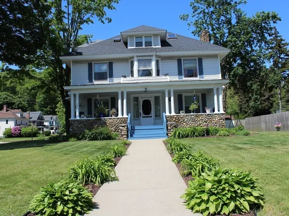 1505 N Main St, Palmer, MA 01069