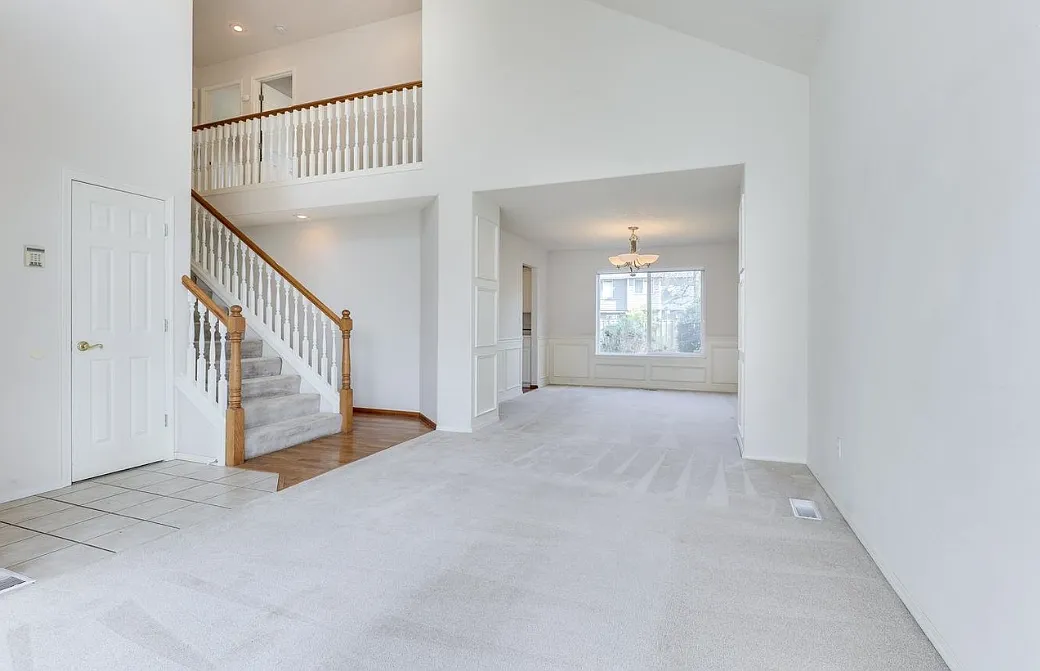 4 bed, 2.5 bath, 1860 sqft, $3,250 — Photo 3