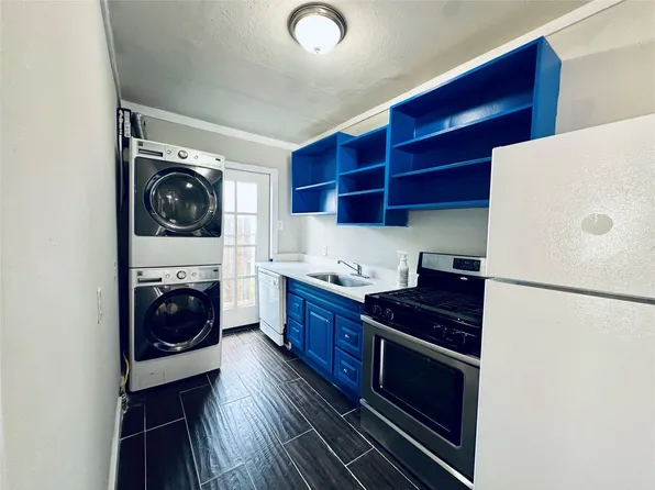 1 Sidney St #1, Houston, TX 77003