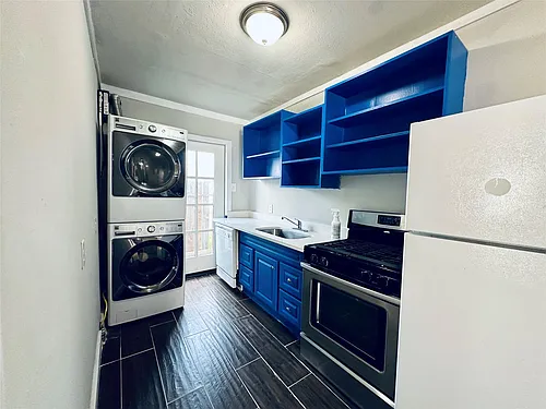 1 Sidney St #1 Photo 1