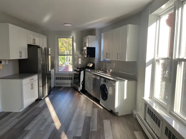 1711 Quentin Rd #421, Brooklyn, NY 11229