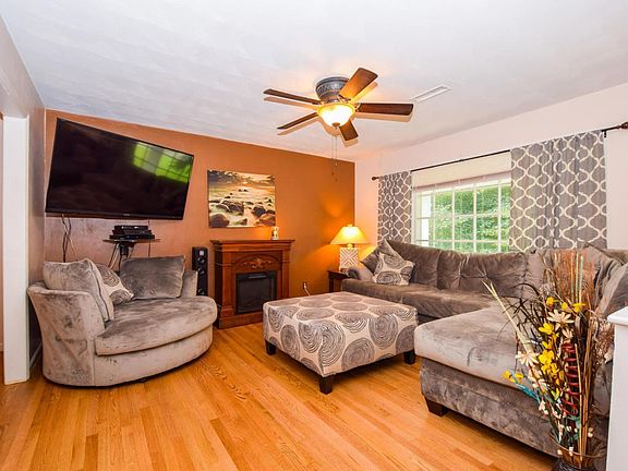 2000 Truman Hill Rd Hardy VA-large-004-2