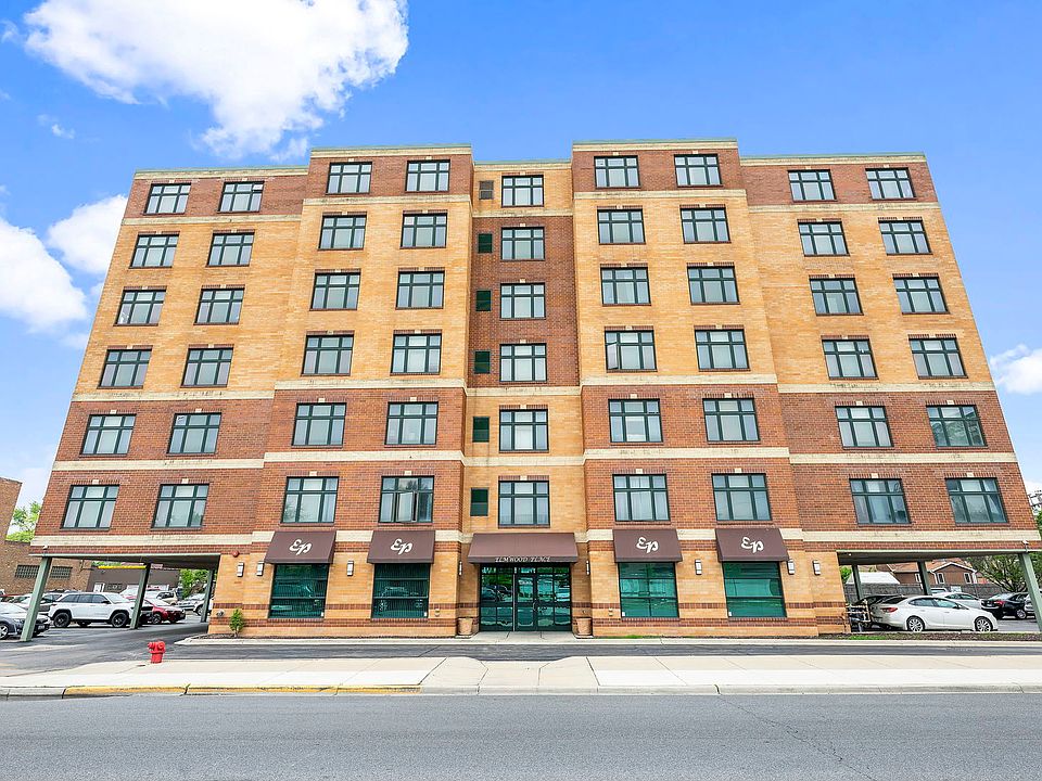 1st image of 1930 N Harlem Ave APT 401