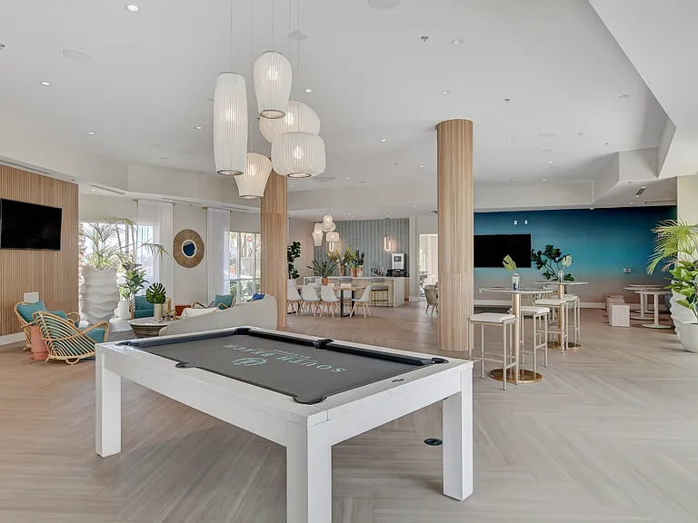 South Beach by Logan — Photo 25