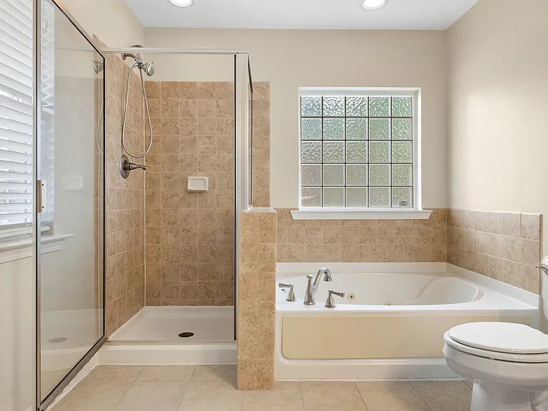 232 Lone Star Way — Photo 36