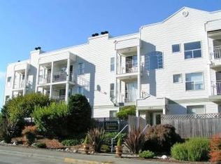 124 SW 154th St #105, Burien, WA 98166