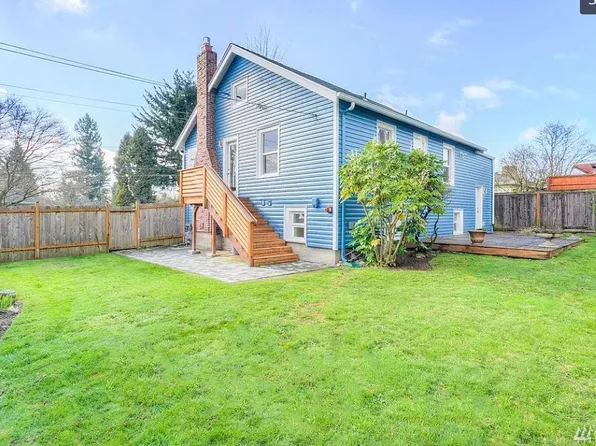 614 N 115th St #B, Seattle, WA 98133