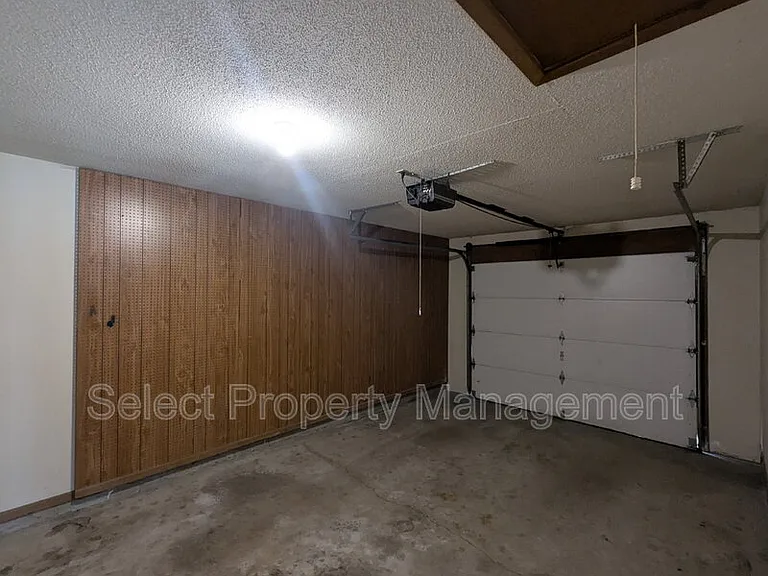 10915 Pine Mills Rd — Photo 20