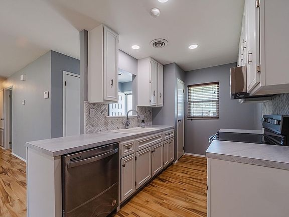 5th image of 2020 N 13th St