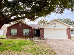 1405 Manor Dr, Rosenberg, TX 77471