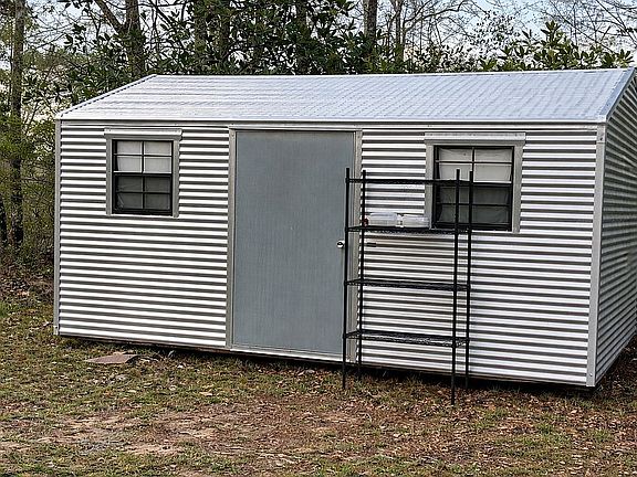 3rd image of 9 Beaver Dam Rd