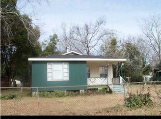 256 8th Ave, Chickasaw, AL 36611