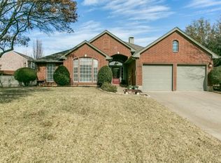 3233 Meredith Ln, Grapevine, TX 76051