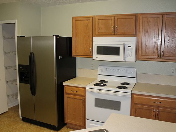 3rd image of 1000 Enon Ct