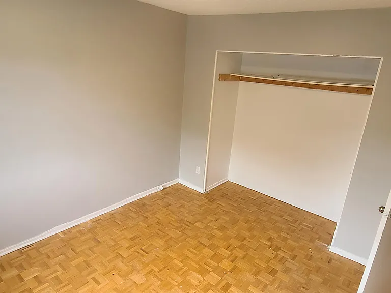 660 Hochelaga St — Photo 30