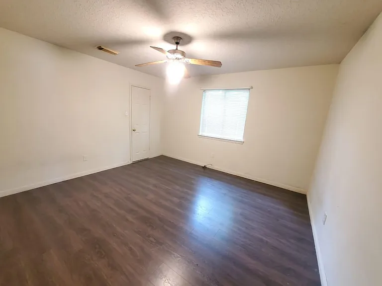 21435 Park Mill Ln — Photo 11
