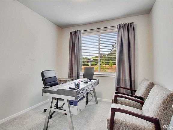 Photos are of the same floorplan in another Harbour Homes community and are meant for representation purposes only. Options and interior finishes will vary.