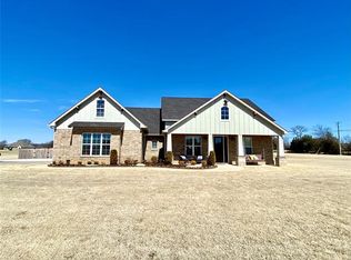 1582 E Dawson Dr, Fort Gibson, OK 74434
