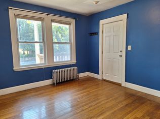 1455 River St APT 1R, Hyde Park, MA 02136