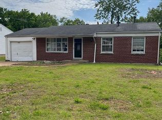 10634 Alliance Dr, Saint Louis, MO 63136