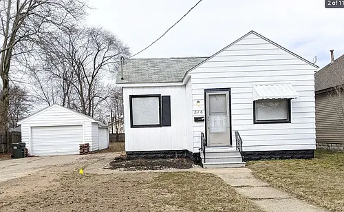 816 W Grand Ave Photo 1