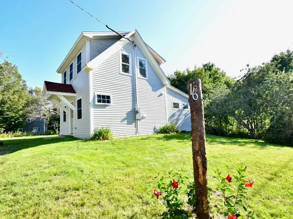 16 Eaton Point Road, Deer Isle, ME 04627