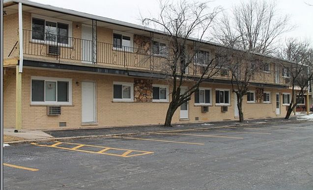 1st image of 8500 W 87th St APT 3
