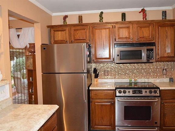 3rd image of 29672 Wild Cherry Ln