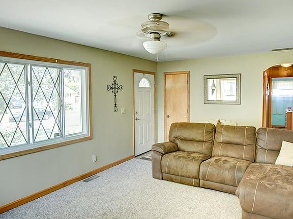 5th image of 2116 Pittsfield St