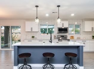 2839 E Mercer Ln, Phoenix, AZ 85028
