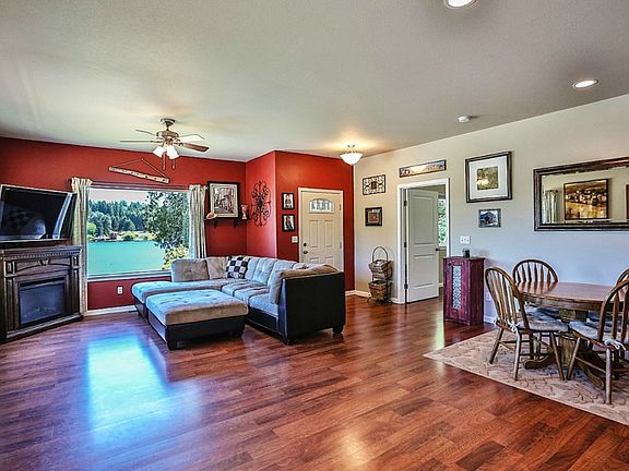 5th image of 7302 Salmonberry Creek Ln SE