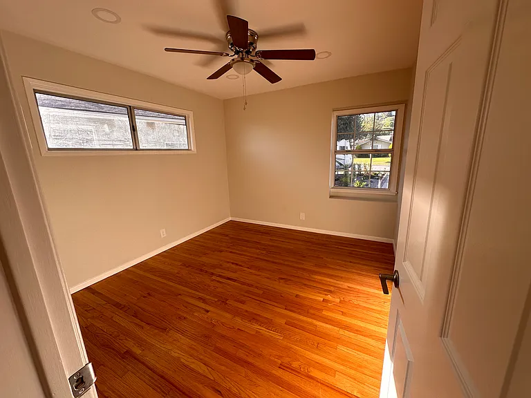 230 Stevens Ave — Photo 10