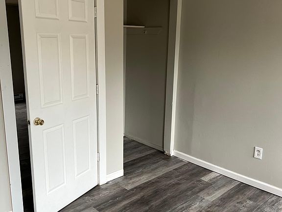 3rd image of 13 Oak St #119