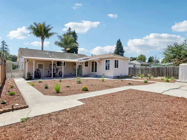 12 Taylor Rd, Watsonville, CA 95076