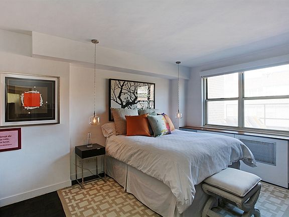 3rd image of 233 E 69th St APT 16L