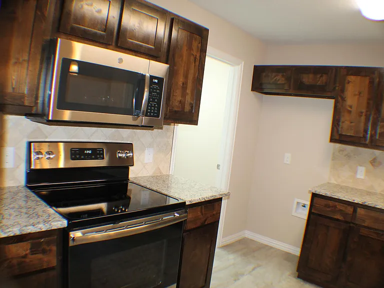 829 Summercreek Dr #829 — Photo 3