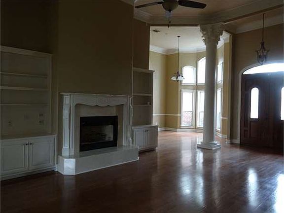 3rd image of 4107 Woodside Dr