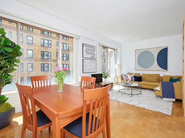 205 East 68th Street T5G image 2 of 5