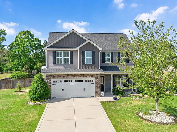 4th image of 312 Avery Pond Dr