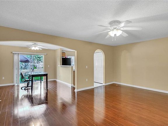 4th image of 4614 Ashburn Square Dr