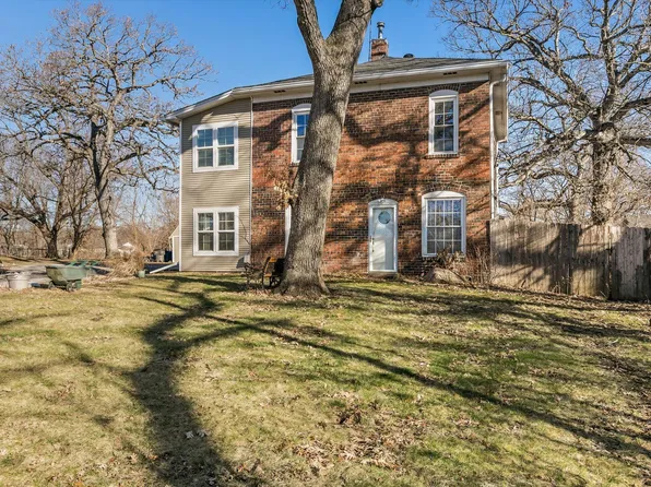 2707 Hickman Rd, Des Moines, IA 50310