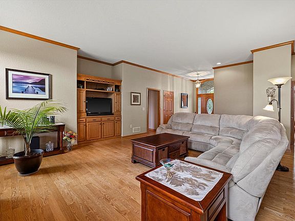 4th image of 1855 River Lakes ROAD SOUTH South