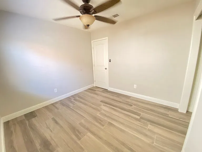 4319 Stride Way — Photo 11