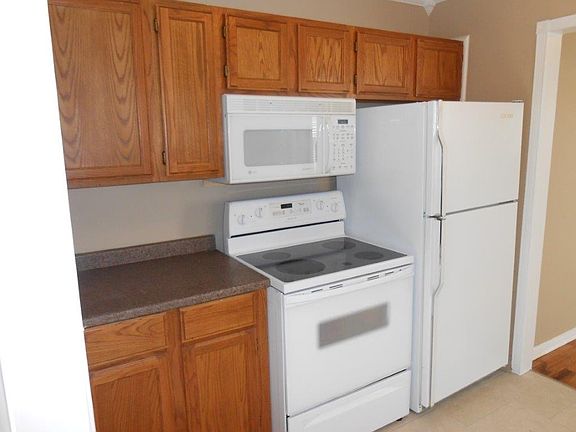 2nd image of 65 Brooks St #Sfr