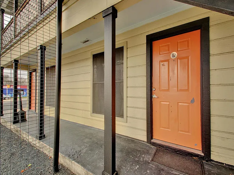 5100 Bruning Ave — Photo 4
